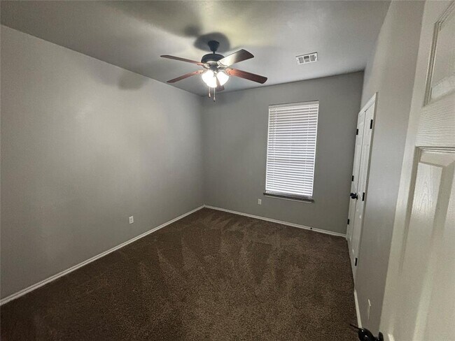 Building Photo - 1852 Cypress Ln