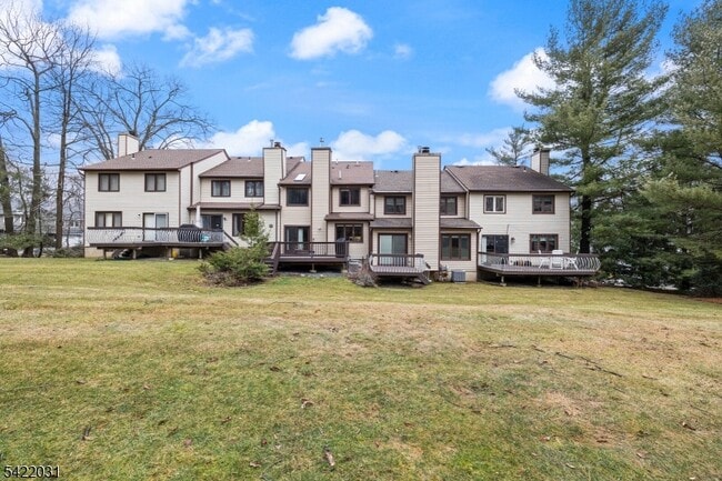 Building Photo - 33 Stockton Ct