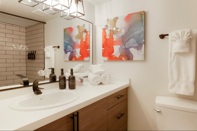 Building Photo - 625 Manhattan Pl