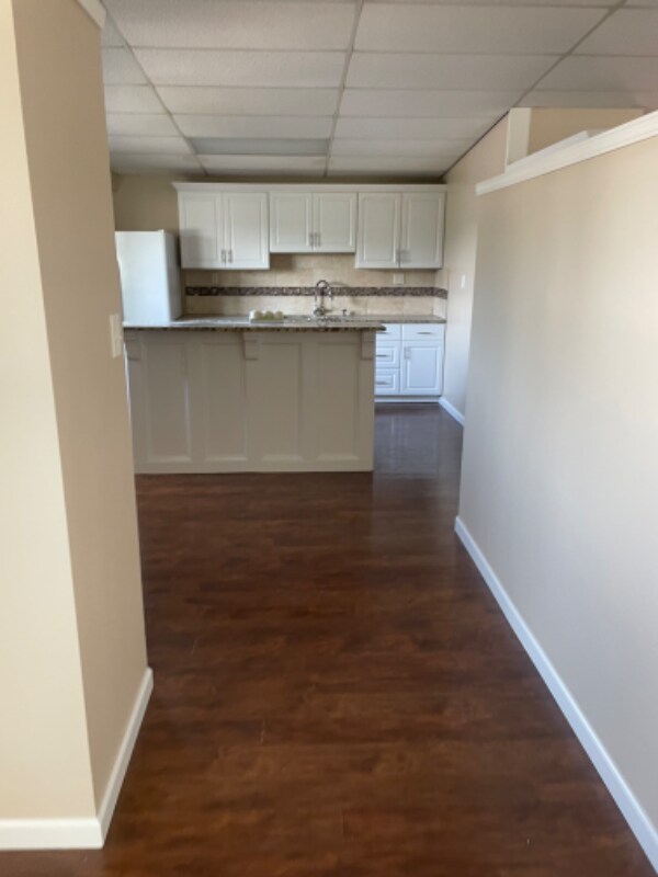 Building Photo - 1330 E 58th St