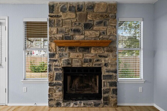 Building Photo - 8706 Dandelion Trail