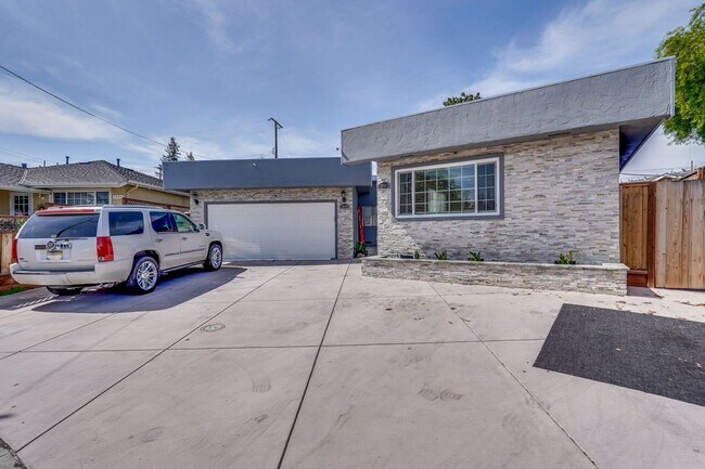 Building Photo - Excellent 2 Bed 1 Bath Home in Santa Clara!