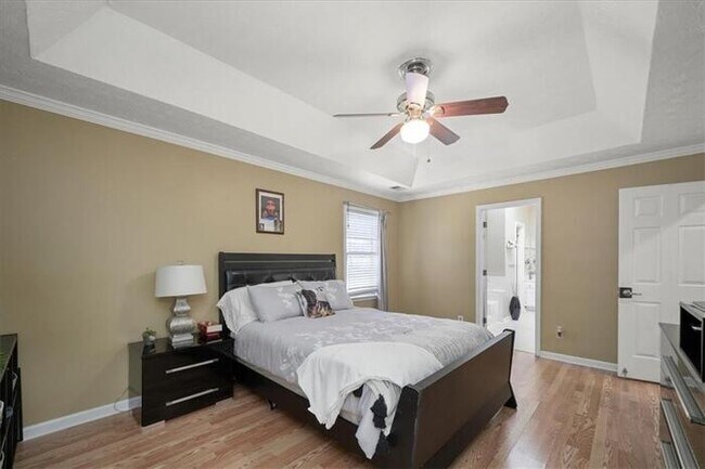 Building Photo - 4 bedroom house in Lawrenceville with cozy...