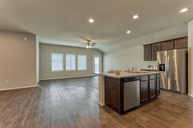 Building Photo - 13959 Leigh Lake Ln