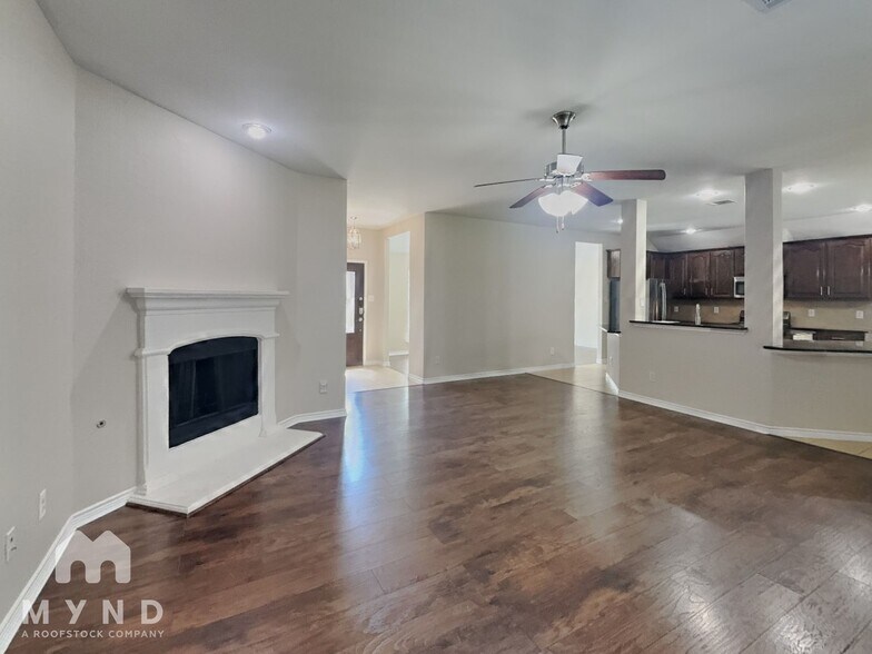 Building Photo - 1020 Hiddencreek Dr