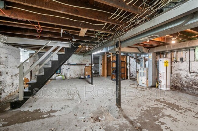 Building Photo - 5616 S Kingshighway Blvd