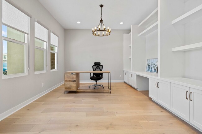 Building Photo - COMING SOON! Skyline Community 4 Bedroom H...