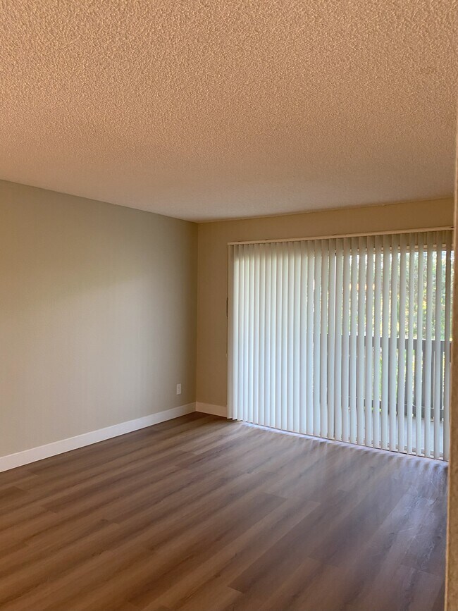 Building Photo - 3604 W Estates Ln