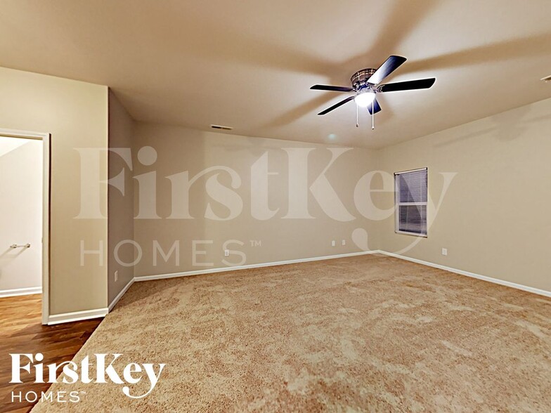 Building Photo - 6402 Springbeauty Dr