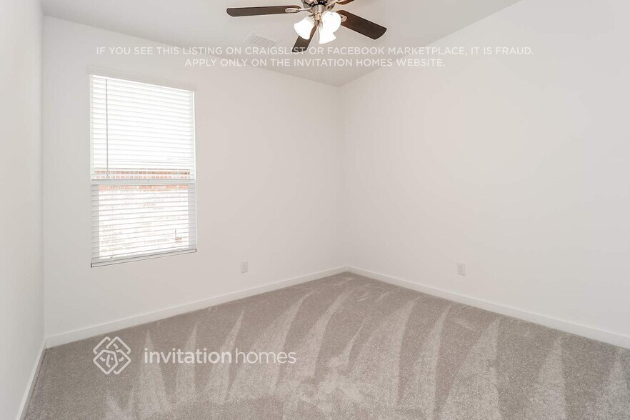 Building Photo - 320 Sedalia Trl