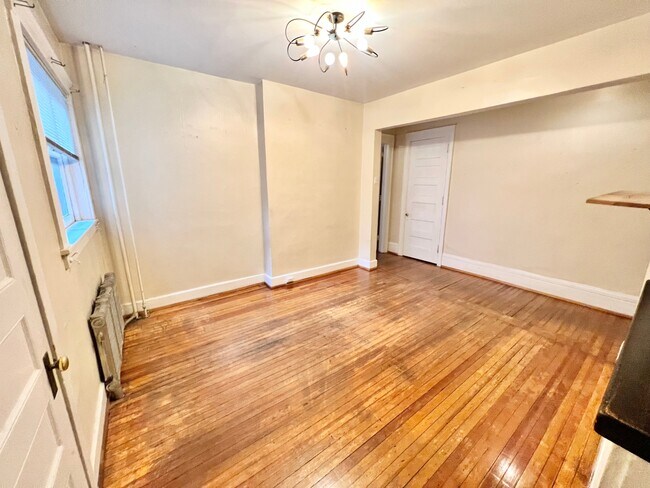 IMG_4782 - Cross Apartments