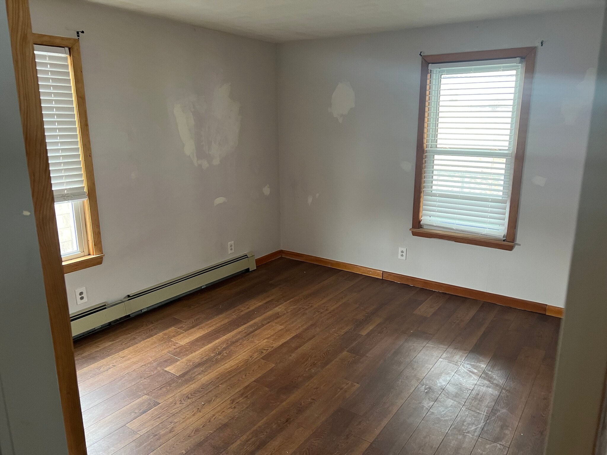 Building Photo - 627 Rockingham St