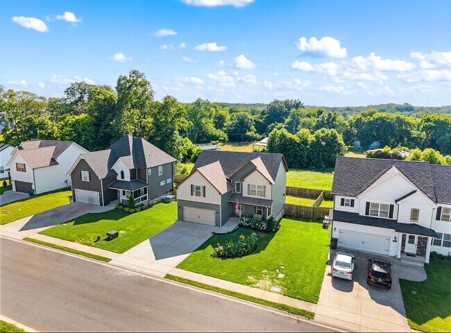 Building Photo - 1328 Sussex Dr