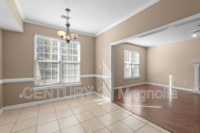 Building Photo - 832 Prairie Ln