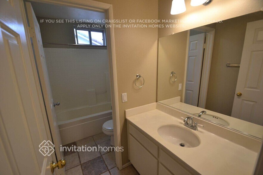 Building Photo - 7791 Unicorn Way