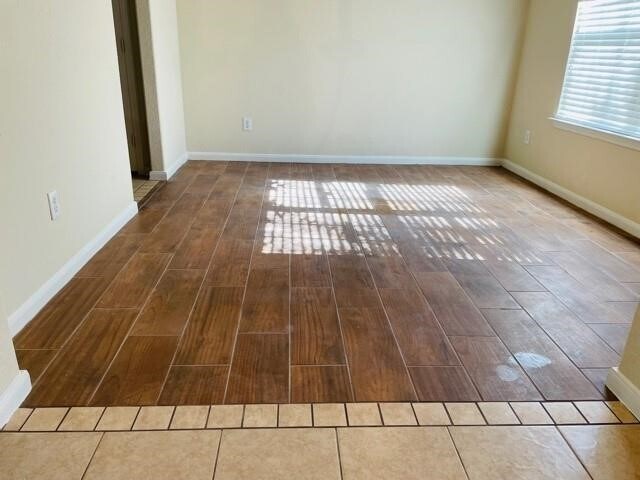 Building Photo - 9506 Carsonmont Ln