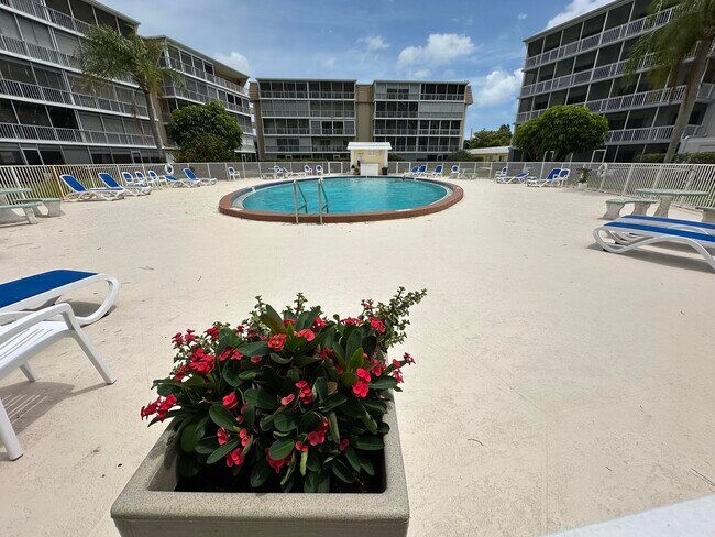 Building Photo - 250 John F Kennedy Dr