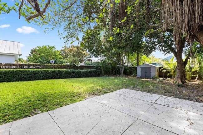 Building Photo - 2434 SW 15th St