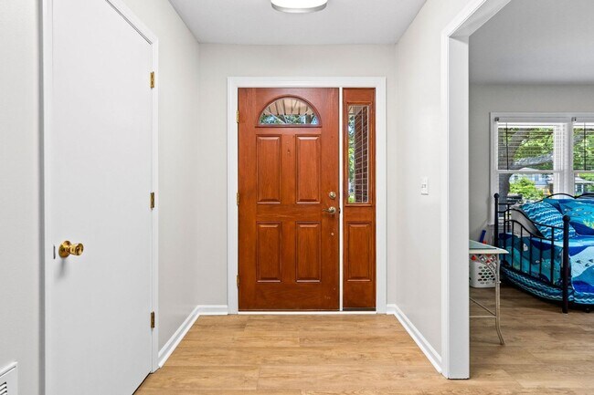 Building Photo - 145 Cheyenne Trail