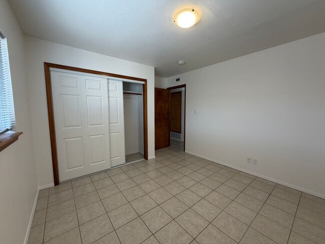 Building Photo - 1307 Rufina Ln