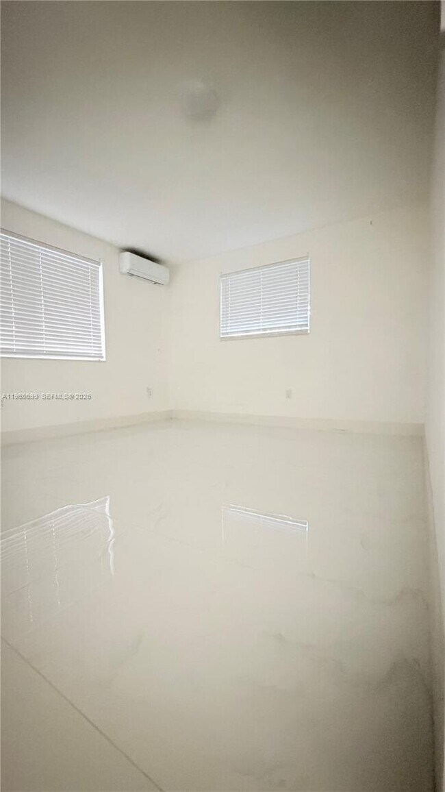 Building Photo - 6700 SW 97th Ave