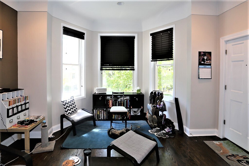 Building Photo - 4849 N Seeley Ave