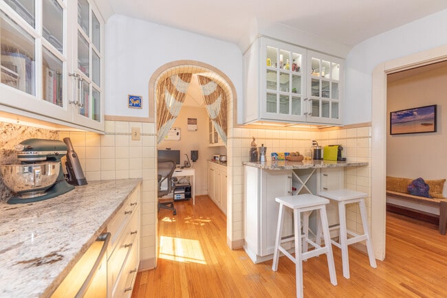 Building Photo - 1911 Geddes Ave