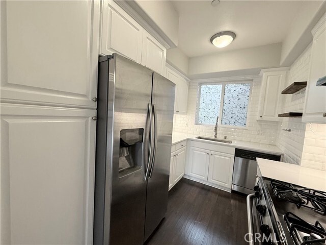 Building Photo - 3401 S Bentley Ave