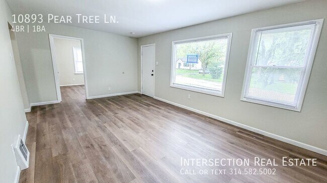 Building Photo - Completely Updated Four Bedroom in St. Ann...
