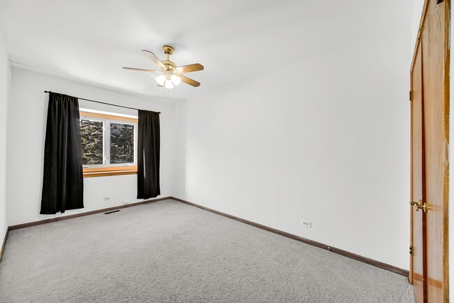 Building Photo - 1017 Arbor Ct