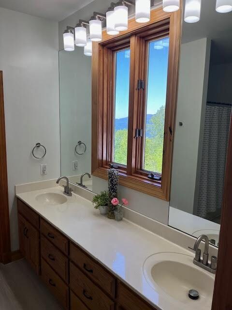 Building Photo - 50 Hemlock Ct