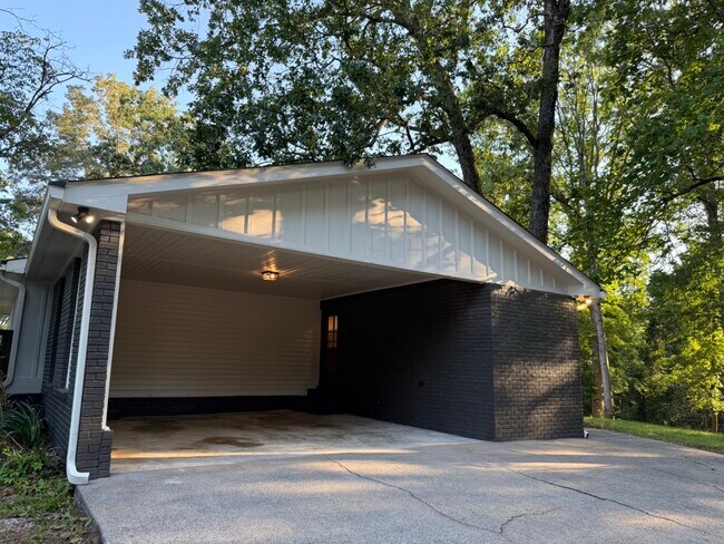 Building Photo - 233 Ranchwood Trail