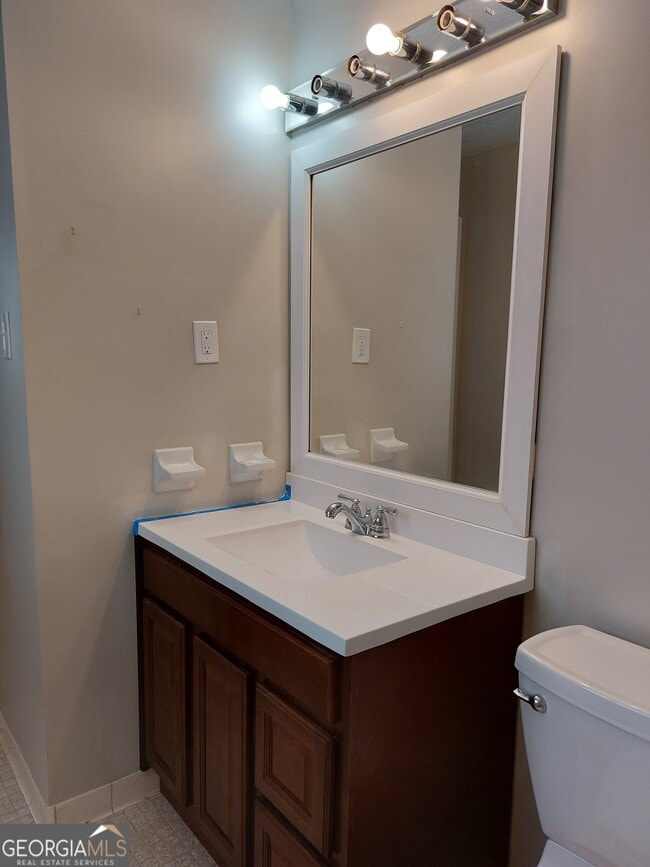 Building Photo - 710 Georgia Ave