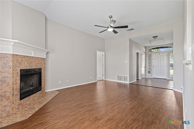 Building Photo - 7915 Redbrush