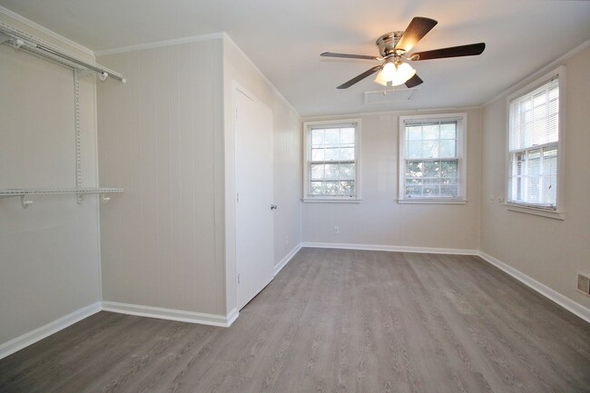 Building Photo - PRE-LEASING for 2025! 3 Bedroom, 2 Bath - ...