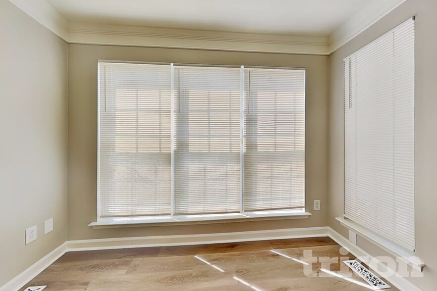 Building Photo - 4159 Eagle Nest Dr