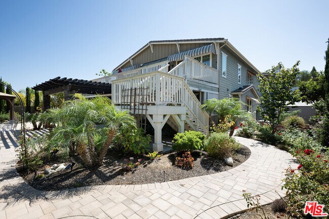 Building Photo - 9 Casaba Rd