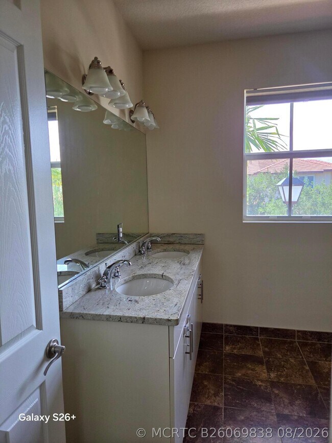 Building Photo - 6994 Long Pine Cir