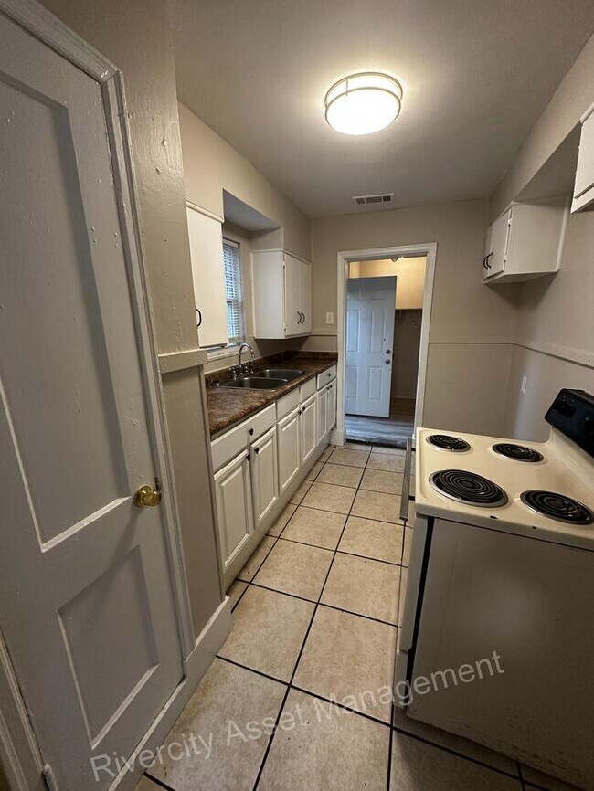Building Photo - BEAUTIFUL HOME IN SEA ISLE OFF QUINCE!!!! ...