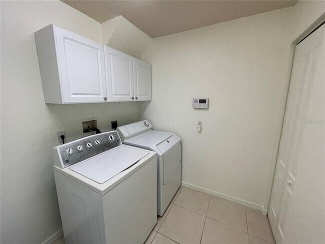 Building Photo - 4228 Chiffon Ln