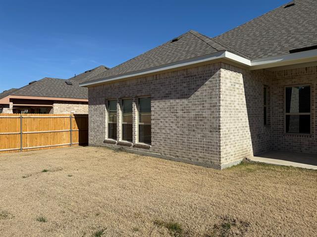 Building Photo - 201 Giddings Trl