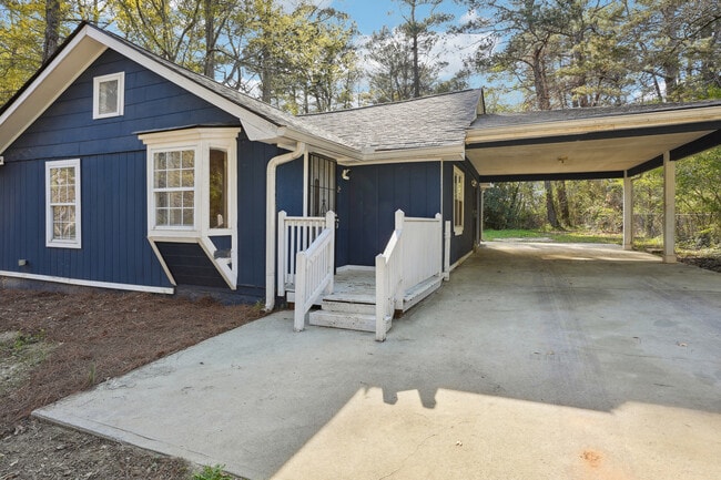 Building Photo - 4435 Yates Rd