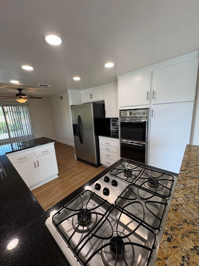 Building Photo - 1105 Del Nido Ct
