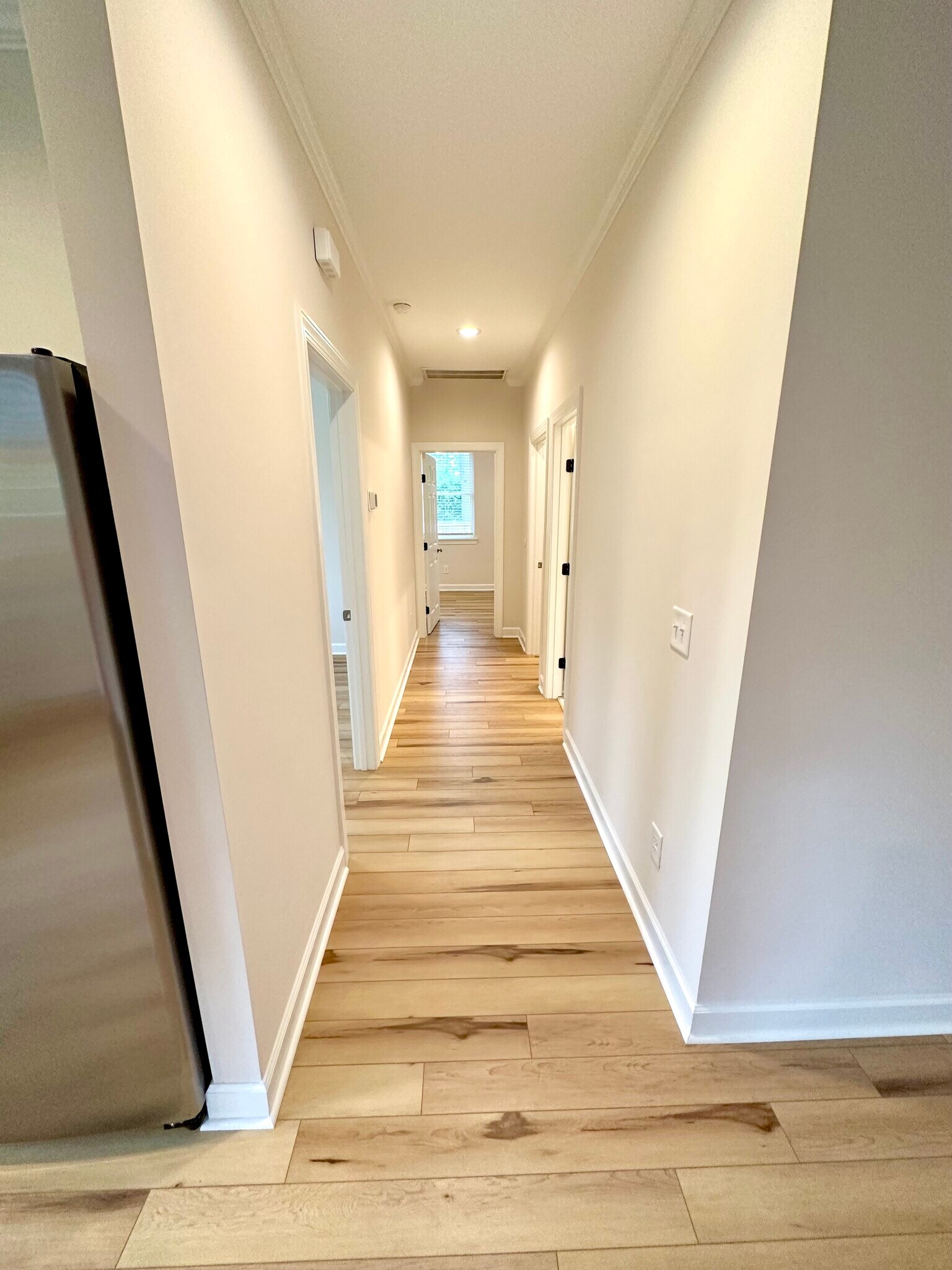 Hallway - 4119 Peachtree Ave