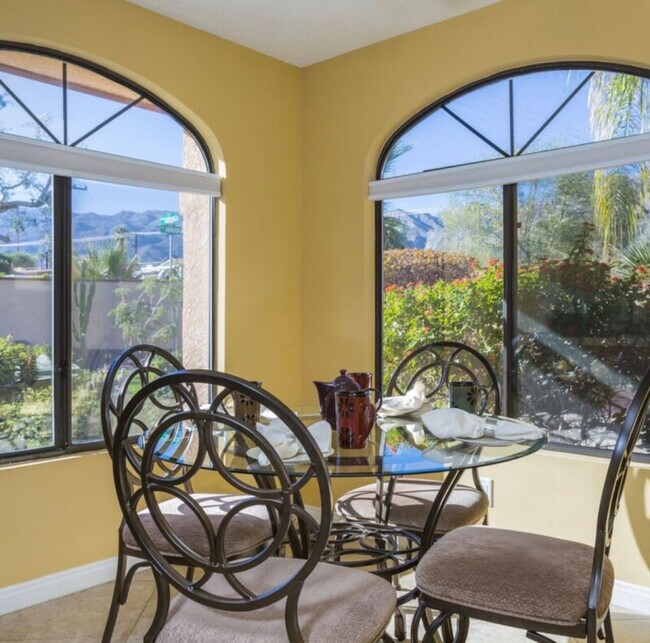 Building Photo - 53720 Avenida Carranza