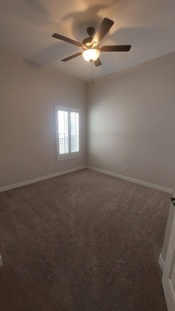 Building Photo - Beautiful 4 bedroom 2.5 bathroom home! READY NOW