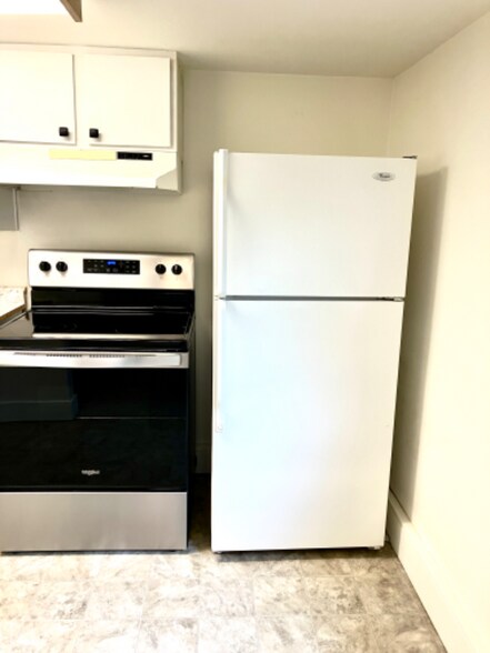 Building Photo - 2139 4th St