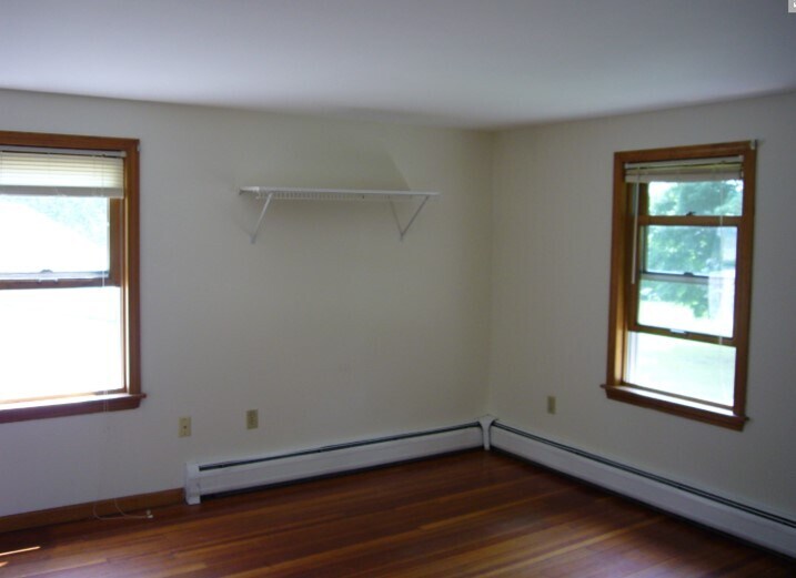 bedroom - 28 Stockbridge St