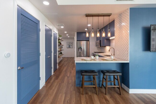 Building Photo - Beautiful 1 Bdrm, 1.5 Bath for Rent at Cortez Blu Condos in Cortez Hill