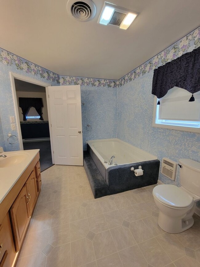 Building Photo - 7170 Ruritan Dr